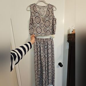 Patterned Sleeveless Jumpsuit